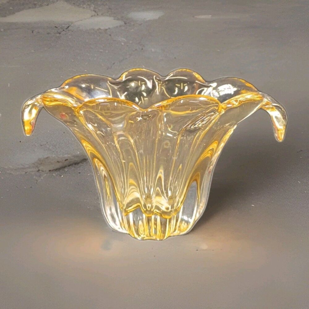 Beautiful Murano hand made In Italy Amber Tulip